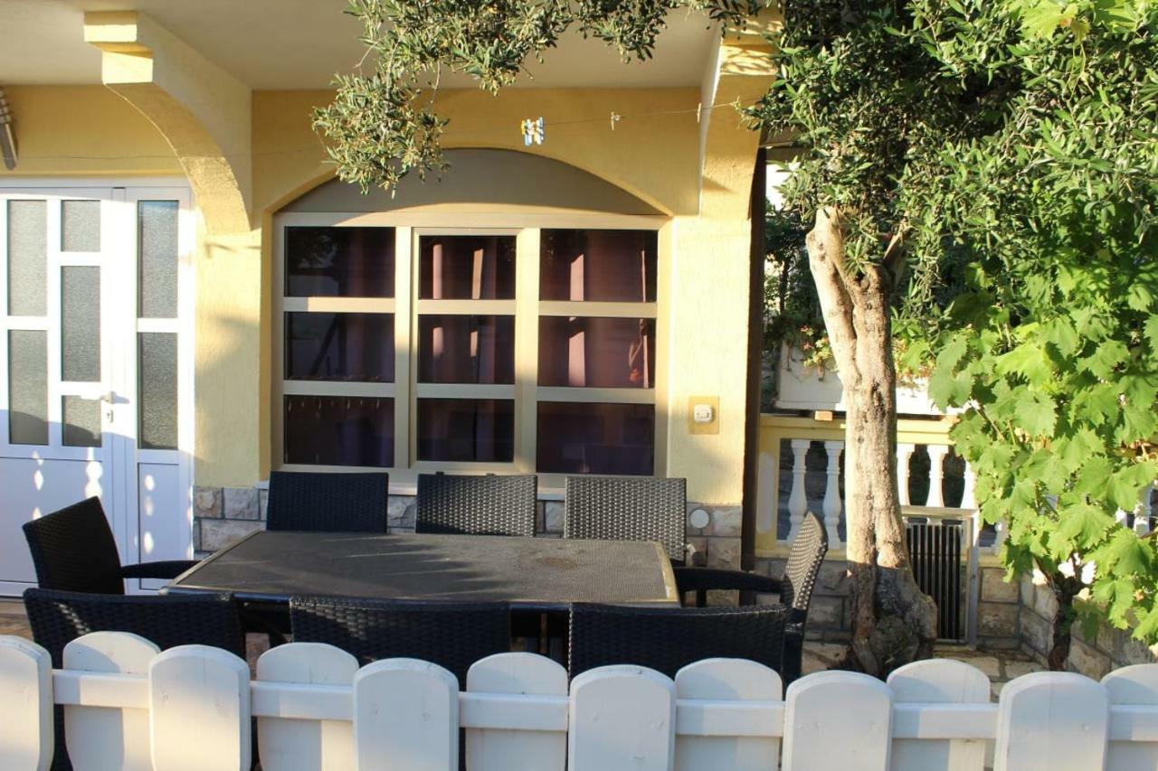 Apartment Pirovic Turanj Zewnętrze zdjęcie