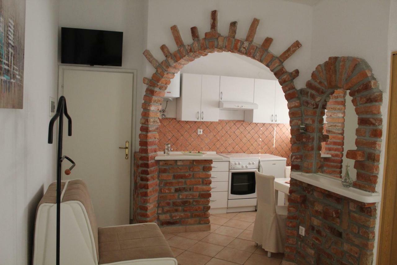 Apartment Pirovic Turanj Zewnętrze zdjęcie