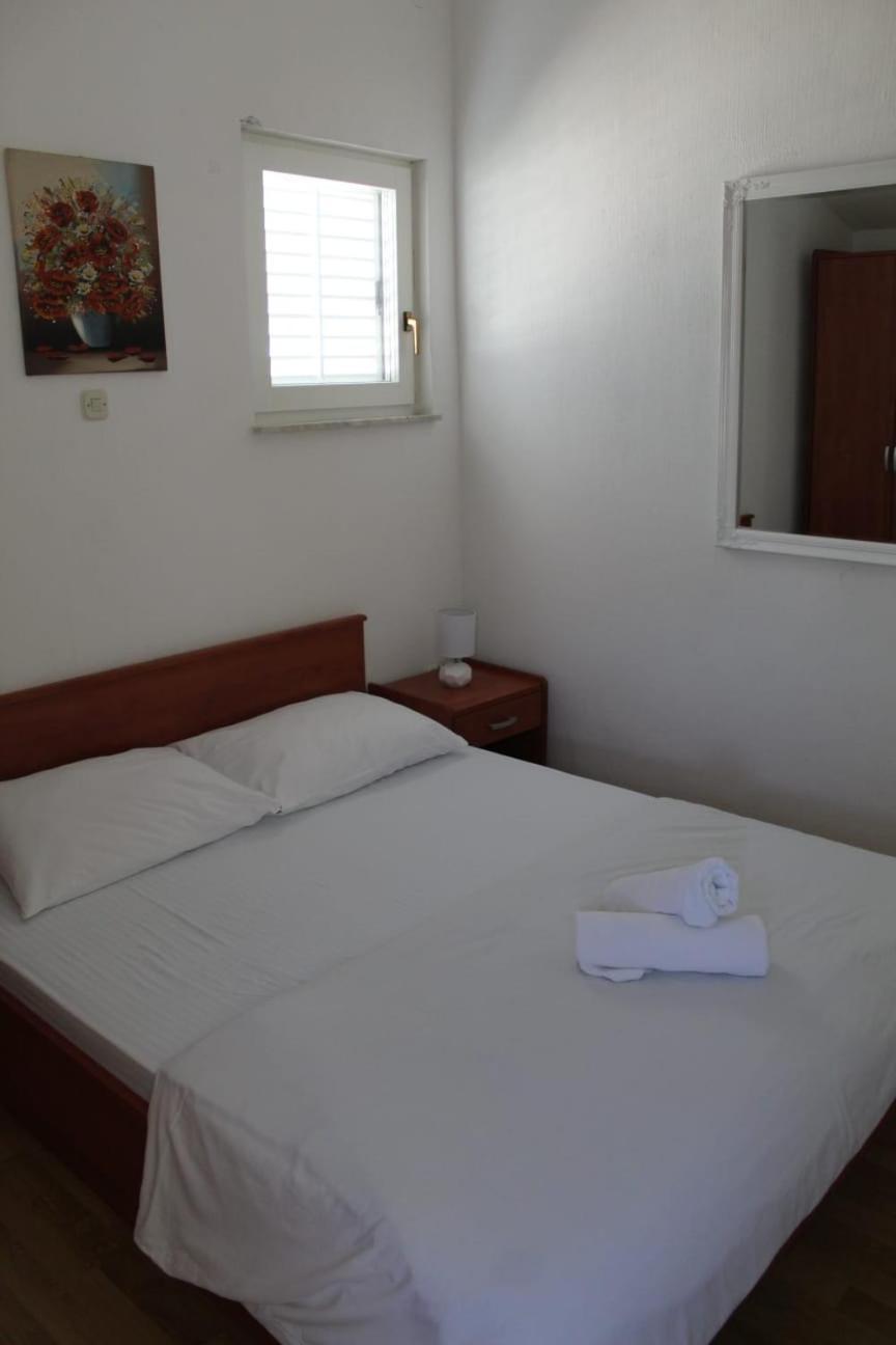 Apartment Pirovic Turanj Zewnętrze zdjęcie